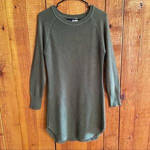 Francesca‘s - Olive Green Sweater Dress - Alya
